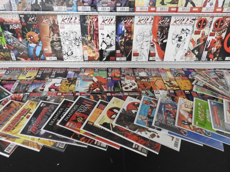 Huge Lot 220+ Deadpool Comics!! Deadpool vs Gambit, Deadpool the Duck+ Avg VF/NM