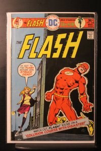 The Flash #240 (1976)