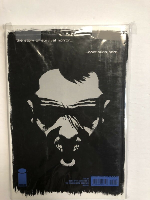 The Walking Dead Book 2 Hardcover (2010)(NM)  Robert Kirkman |