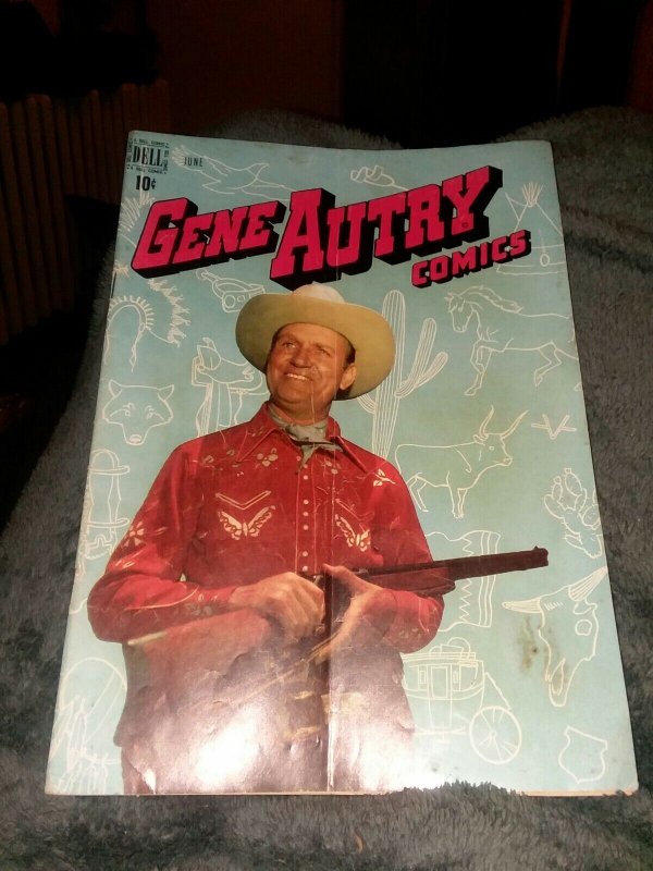 Gene Autry #28 Dell comics 1949 golden age precode western movie Star photo cove