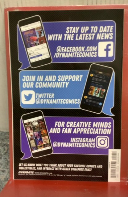 Vampirella 1992 (2021)