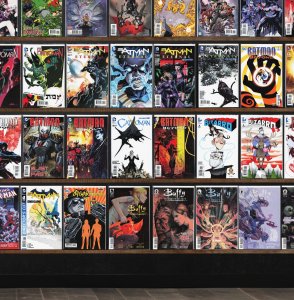 Huge Lot 150+ Comics with Batman Eternal, Batman Beyond & More!