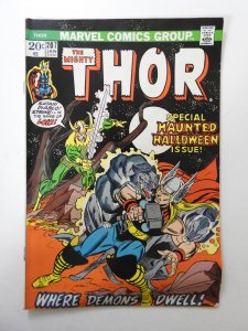 Thor #207 VG Condition! Rust on bottom staple