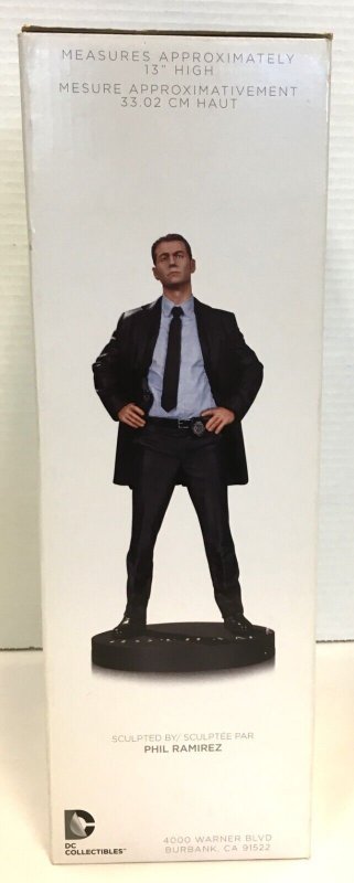 DC Collectibles Gotham JAMES GORDON  Statue NIB      *