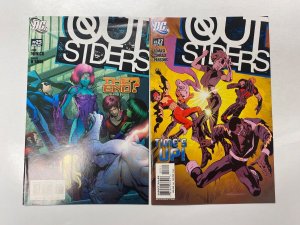 4 Outsiders DC comic books #20 24 25 27 69 KM17