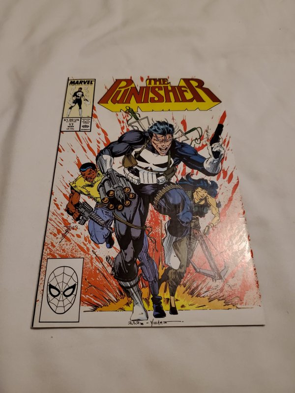 Punisher 17 Very Fine+ ​Cover art by Whilce Portacio