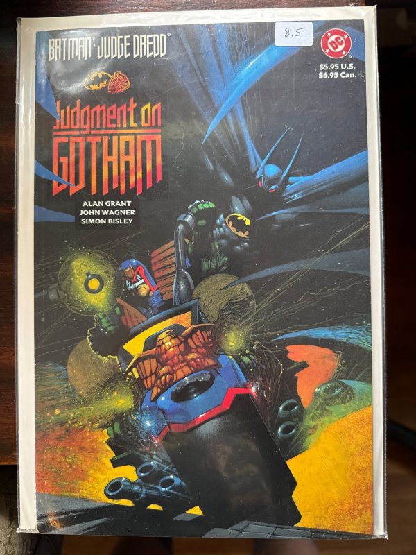 Batman/Judge Dredd: Judgment on Gotham (1992)