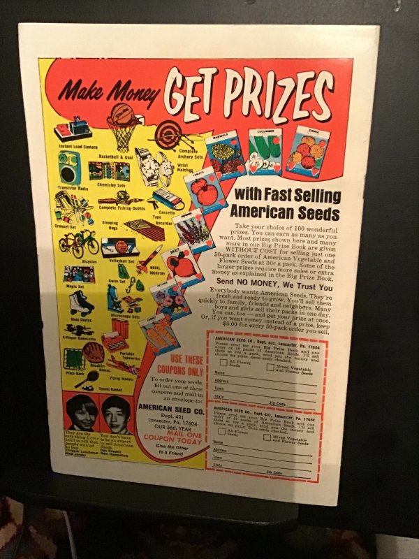 Ghosts #25 (1974) Wow! High-grade DC horror key! VF/NM