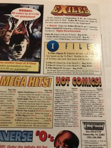 THE X-FILES #8 : Topps 8/95 VF/NM; Newsstand Variant, Fox & SCULLY photo cover