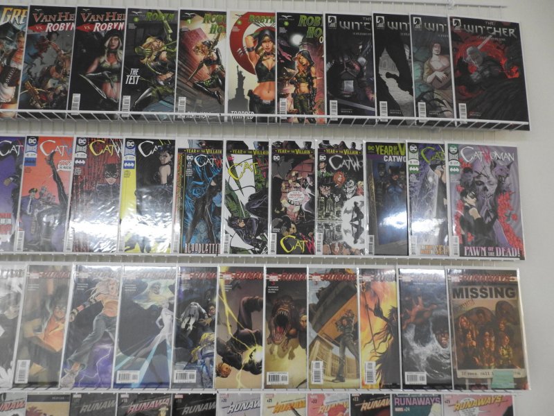 Huge Lot 140+ Comics W/ Catwoman, Runaways, Witcher, +More Avg VF+ Condition!