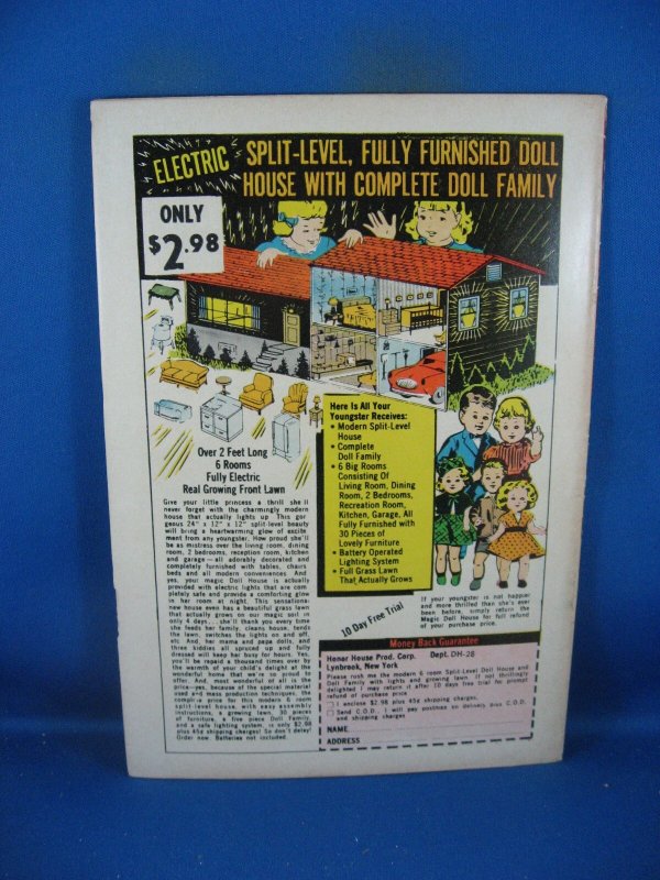 SECRETS OF YOUNG BRIDES 29 VF 1962 CHARLTON