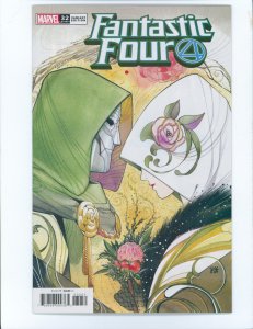 Fantastic Four #3 2Peach Momoko variant cover