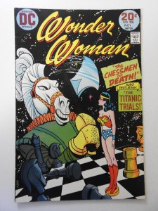 Wonder Woman #208 (1973) VG+ Condition