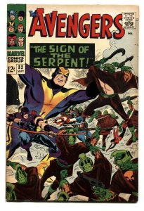 THE AVENGERS #32 1966 VF CAPTAIN AMERICA IRON MAN MARVEL