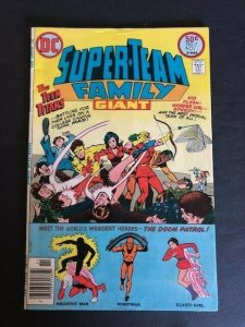 DC Super Team Family #7 Fine (6.0) Giant Teen Titans (642J)