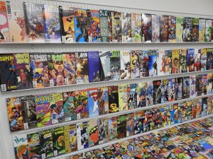 Huge Lot 190+ Comics W/ X-Men, Wolverine, Silver Surfer, +More! Avg FN/VF Cond!