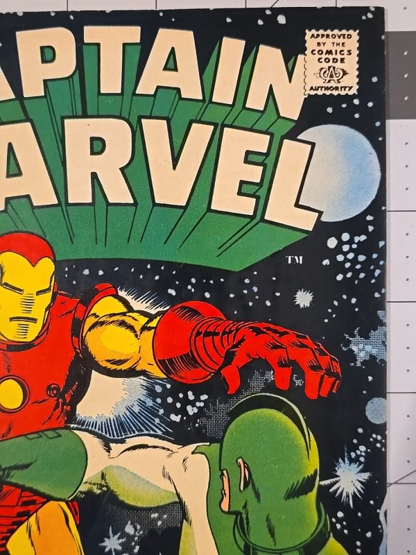 Captain Marvel #14 ?-Iconic cover art by Frank Spring (Marvel Comics June 1969)