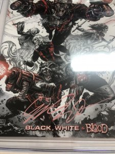 Marvel Zombies : Black White & Blood#2 (CGC 9.8) Signed  Cory Smith * Census = 2