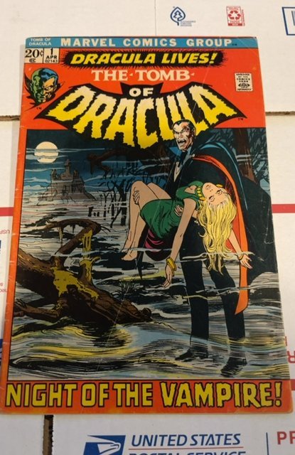 Tomb Of Dracula #1st Appearance! Neal Adams! Marvel 1972 slight cover crease