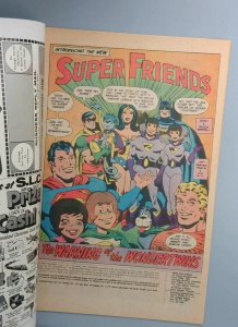 Super Friends 7 VF+ 1st Wonder Twins DC Comics 1977
