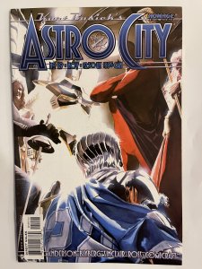 Kurt Busiek's Astro City #19 - NM+ (1999)