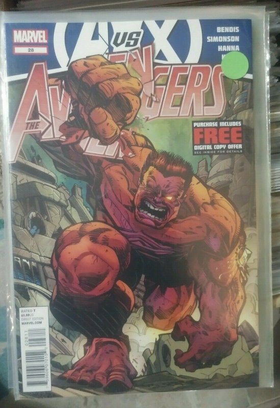 Avengers # 28 2012  Marvel  a vs x   thor captan america ironman  red hulk xmen
