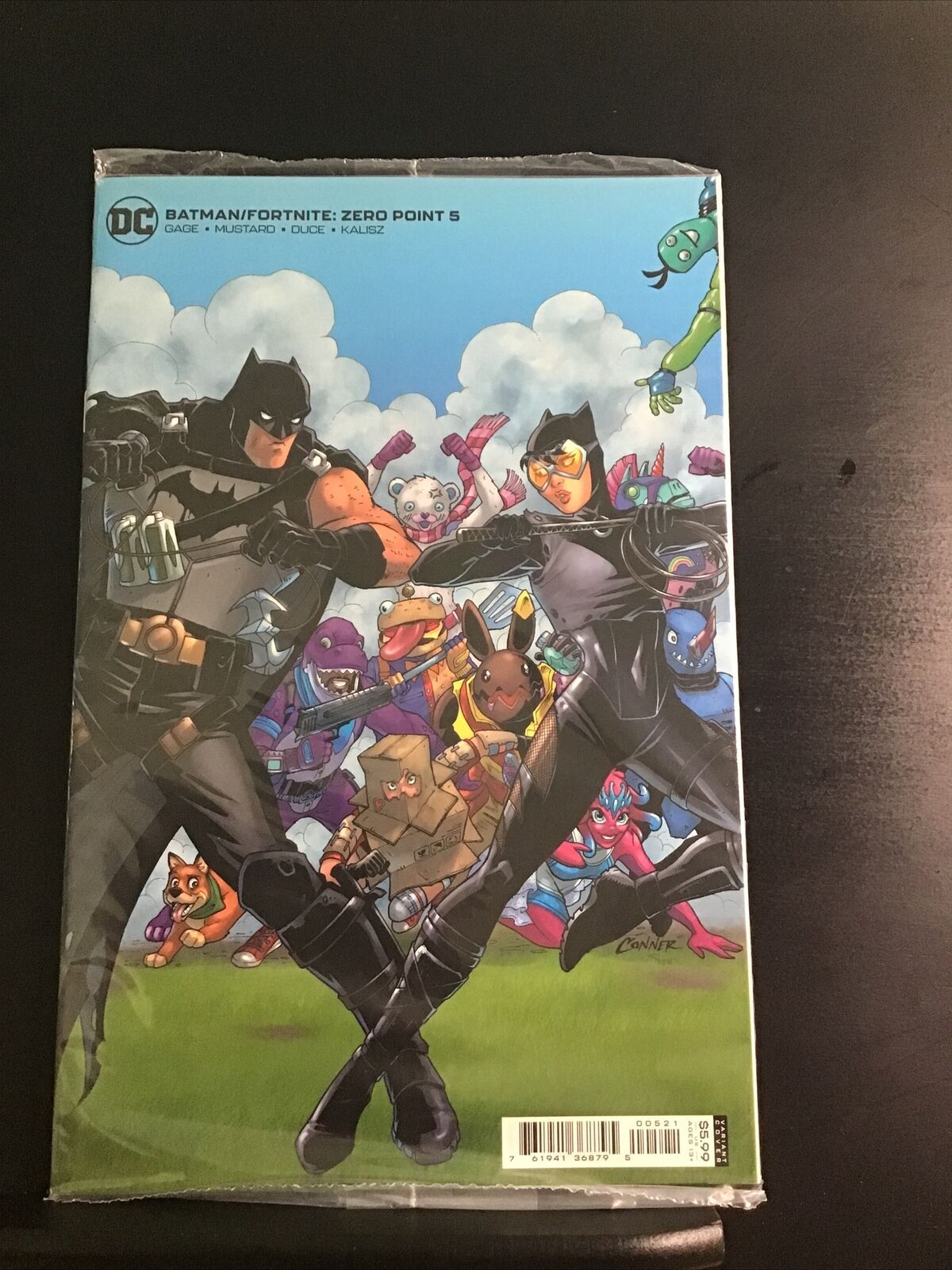 batman-fortnite-zero-point-5-cover-b-dc-comics-w-code-still-sealed