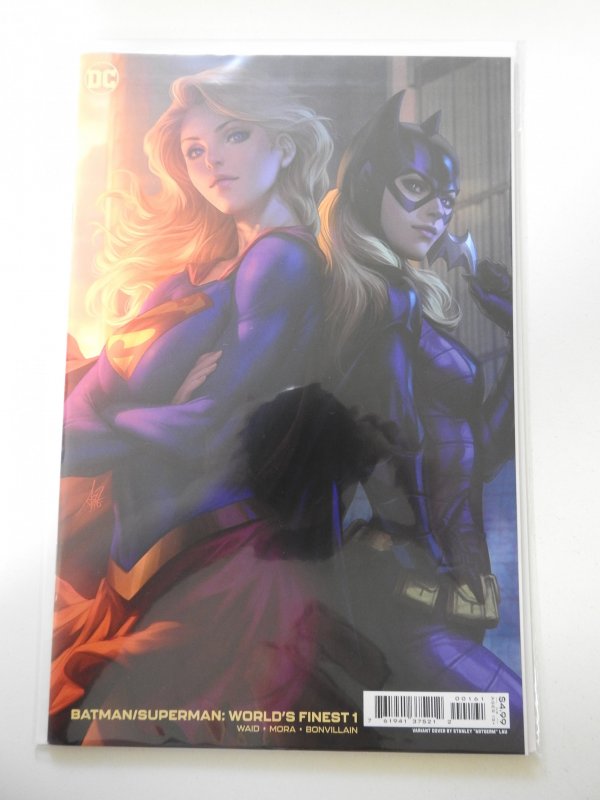 Batman/Superman: World’s Finest #1 Stanley Artgerm Lau Variant Cover