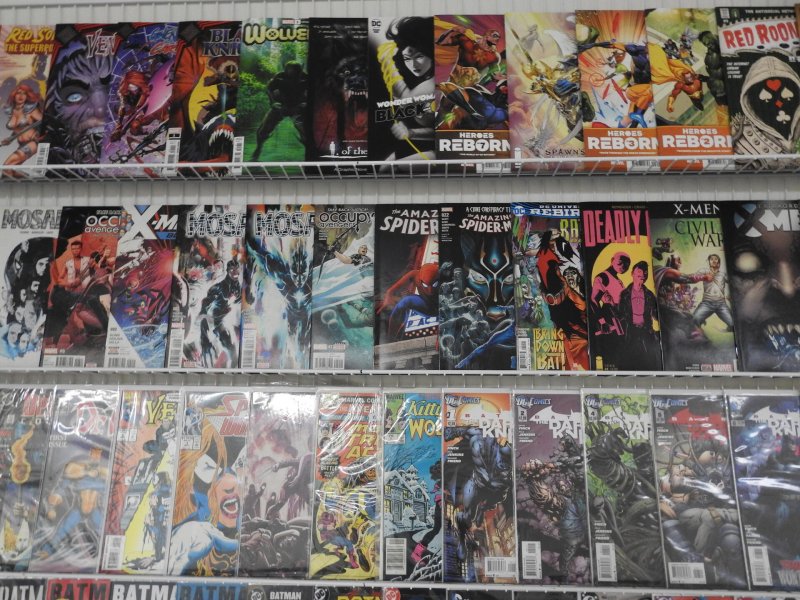 Huge Lot 180+ Comics W/Batman, Spider-Man, Avengers+ Avg VF Condition!!