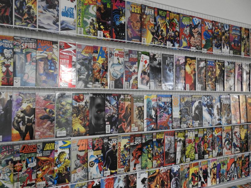 Huge lot 180+ Comics W/ X-Men, Spider-Man, Captain America & More Avg VF- Cond!