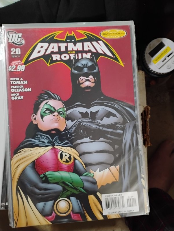 BATMAN AND ROBIN # 20  2011 DC COMICS  gleason cover