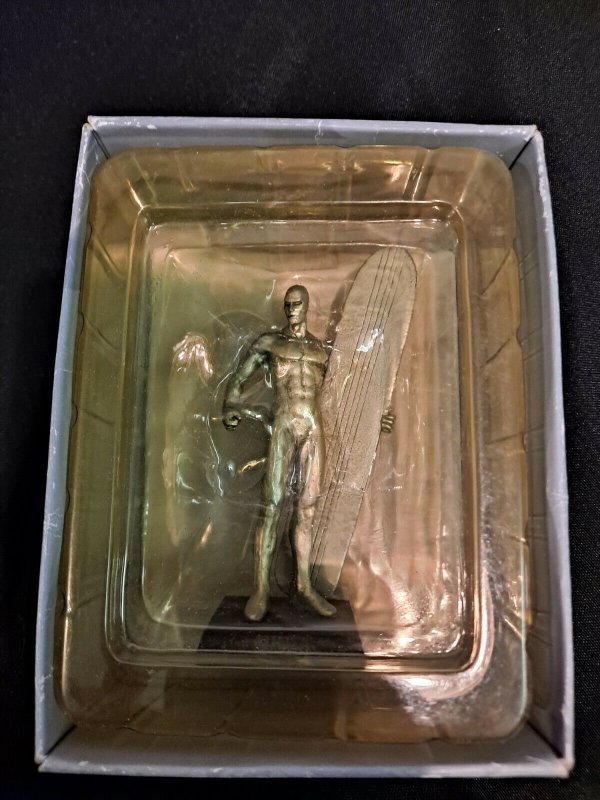 Eaglemoss Issue #7 with Rare Silver Surfer Figurine HAND PAINTED LEAD CAST