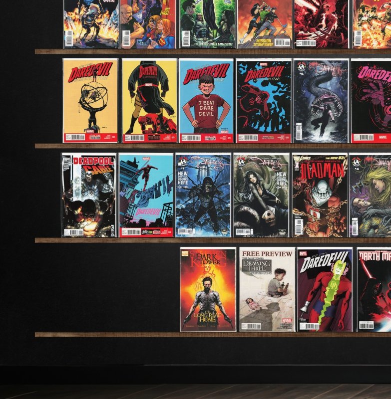 Huge Lot 150+ Comics with Daredevil, Countdown, Daken: Dark Wolverine & More!