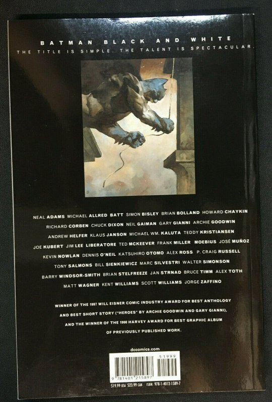 BATMAN BLACK AND WHITE TRADE PAPERBACK