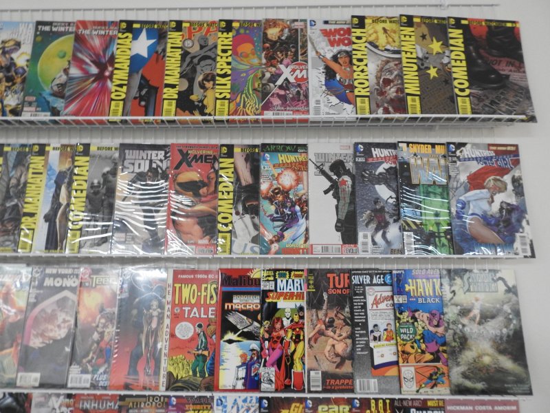 Huge Lot 180+ Comics W/ Watchmen, Wolverine,  Ultimates+ Avg VF Condition!