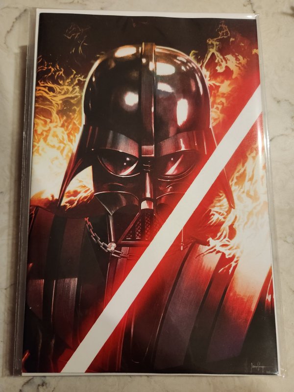 Star Wars #25 - CK Shared Exclusive - Mico Suayan  VIRGIN VARIANT