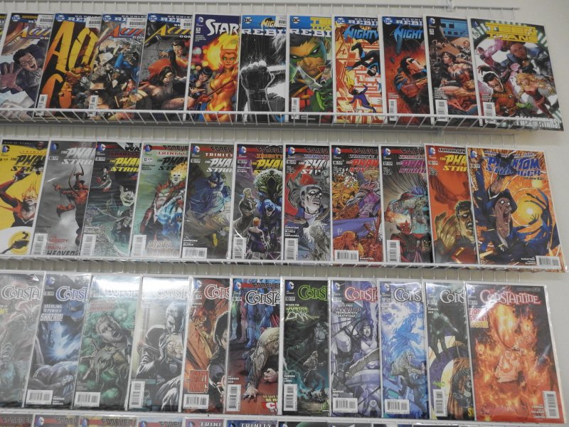Huge Lot 170+ Comics W/Batman, Constantine, Phantom Stranger+ Avg NM- Condition!