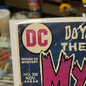 House of Mystery 208 Classic Cemetery Cover  