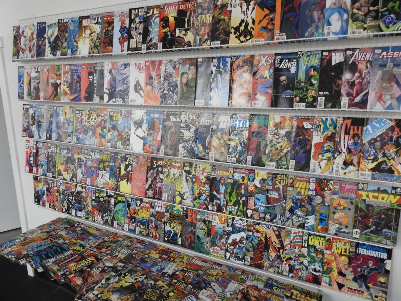 Huge Lot 200+ Comics W/ Thor, X-Men, Wolverine, +More! Avg VG+ Condition