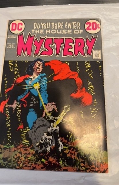 House of Mystery #211 (DC 1973) | Bernie Wrightson Vampire Cover