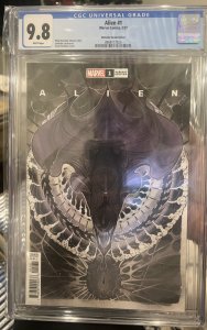 Alien #1 Peach Momoko Variant Cover 2021 CGC 9.8 Marvel Comics