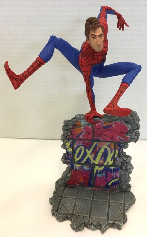 Iron Studios - PETER B. PARKER - Into Spider-Verse 1/10 BDS Art Scale Statue   *