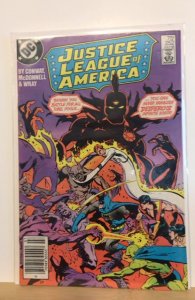 Justice League of America #252 Newsstand Edition (1986)