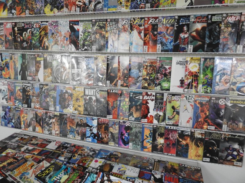 Huge Lot 180+ Comics W/ Fantastic Four, Flash, Wolverine, +More! Avg VF- Cond!