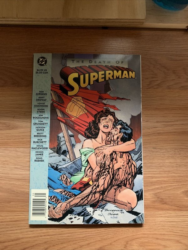 Vinage The Death Of Superman Graphic Novel  DC Comics book
