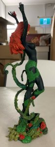 DC Comics Cover Girls Poison Ivy Statue