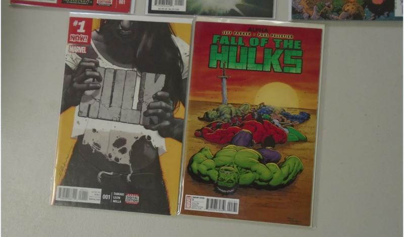 Hulk Specials and Annuals  Lot - see pics - 29 books - avg 8.0 - years vary