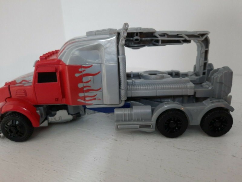 2X Flip and Change OPTIMUS PRIME Transformers Age of Extinction  Figure Silver