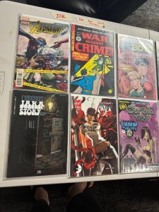 Lot of 10 Comic Lot (see pictures) 352-5