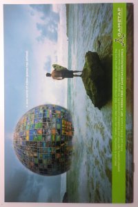 Infinite Crisis #3 (9.4, 2006) 1st appearance of Jamie Reyes